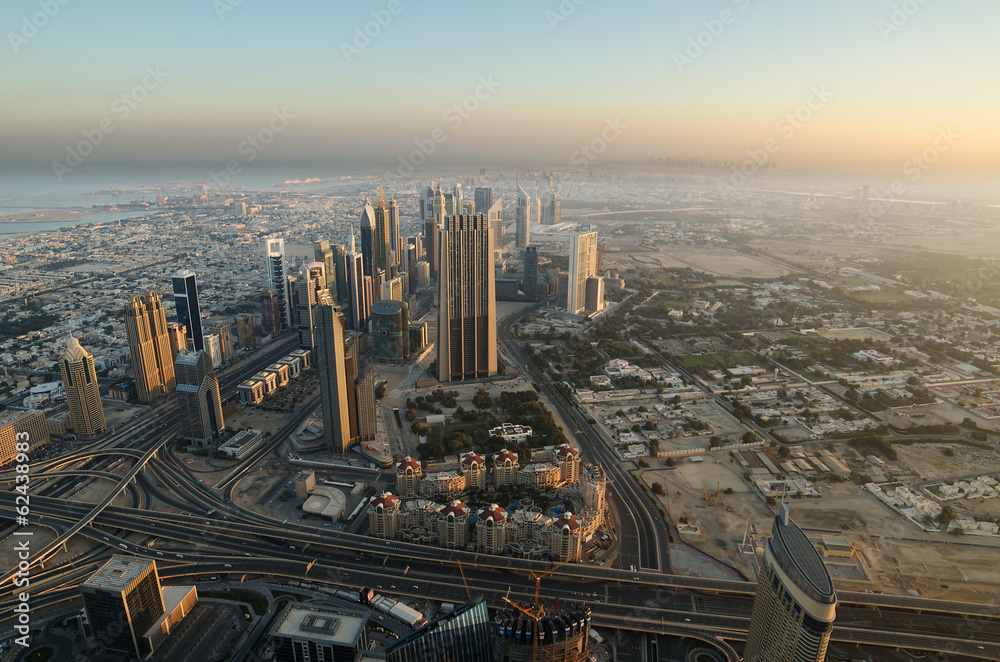 Fototapeta premium Downtown of Dubai (United Arab Emirates) in the sunrise