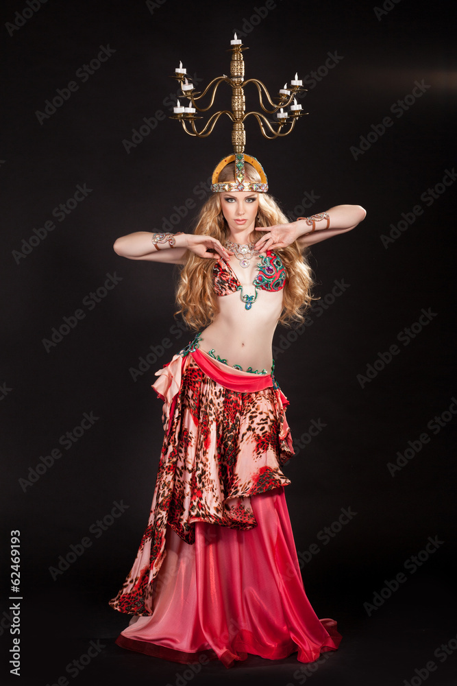 belly dancer woman dancing bellydance