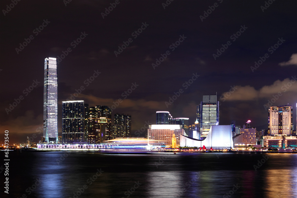 Naklejka premium Kowloon side at night