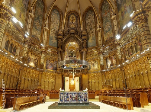 Фотография Interior of Basilica in Montserrat monastery, Spain