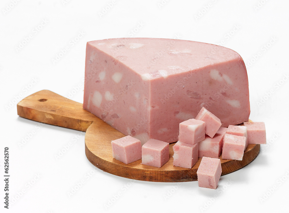 Mortadella su tagliere di legno StockFoto Adobe Stock