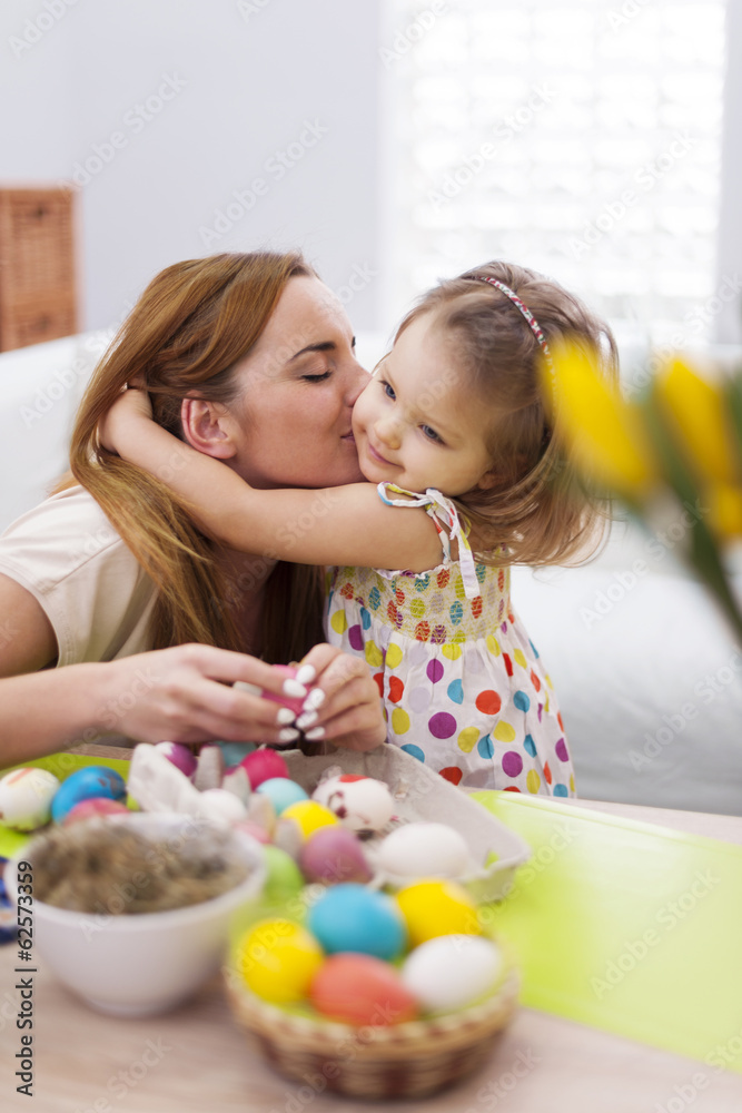 Obraz premium Loving time while prepare for easter