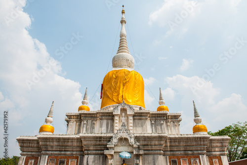 Na Dun pagoda at Maha Sarakham province photo