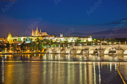 Prague Castle and Vltava River © Anibal Trejo
