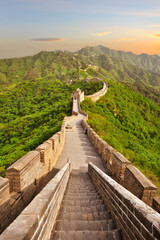 Leinwandbilder Chinesische Mauer Chinesische Mauer im roten Sonnenuntergang  © wusuowei