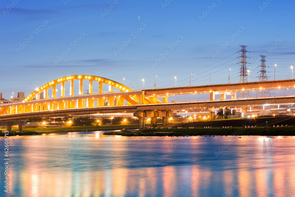 City night scenery with beautiful bridge
