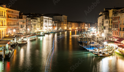 Grand Canal à Venise la nuit