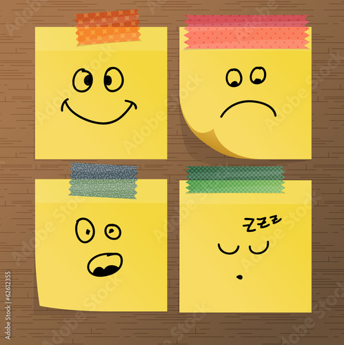 Vectorial sticky note paper with doodles