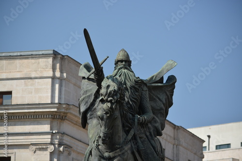 Detalle de la estatua de El Cid Campeador en Burgos, España photo