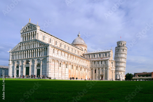Pisa - piazza dei miracoli, cattedrale più torre