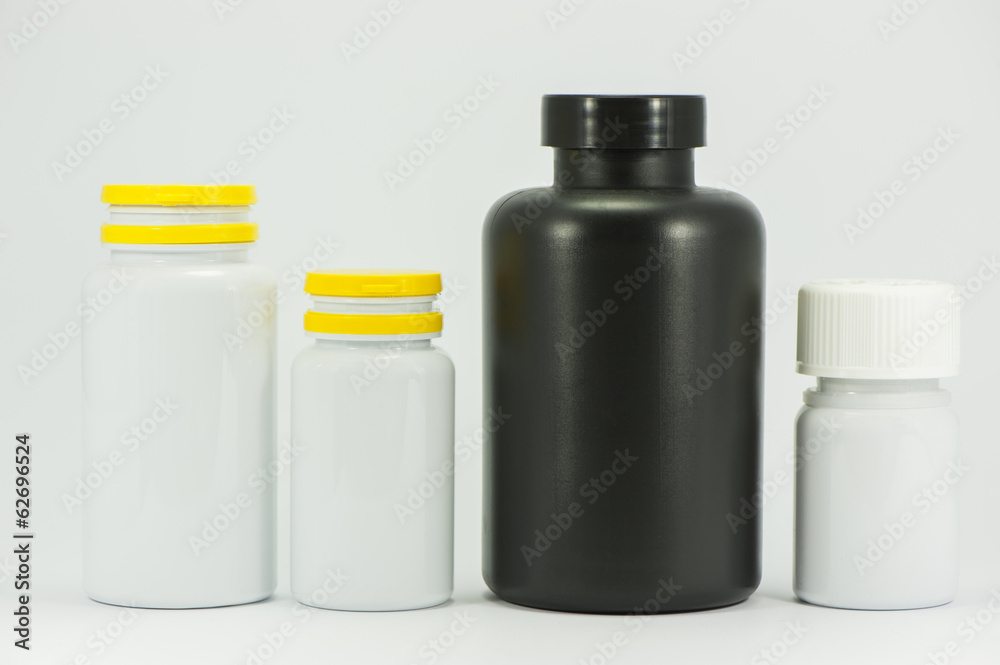 Plastic tins Plastic tins