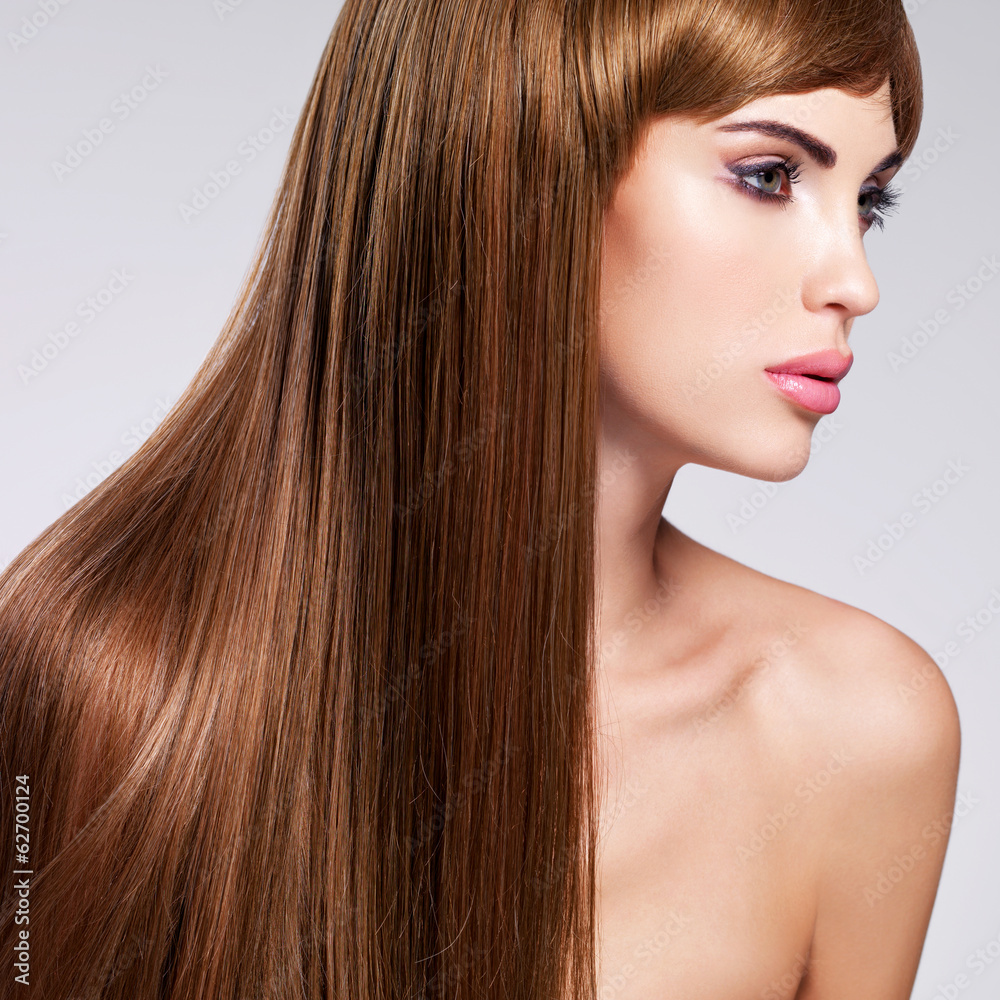 Naklejka premium Beautiful sexy woman with long hair