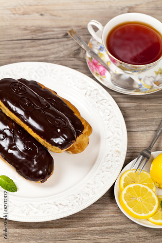 Chocolate eclairs