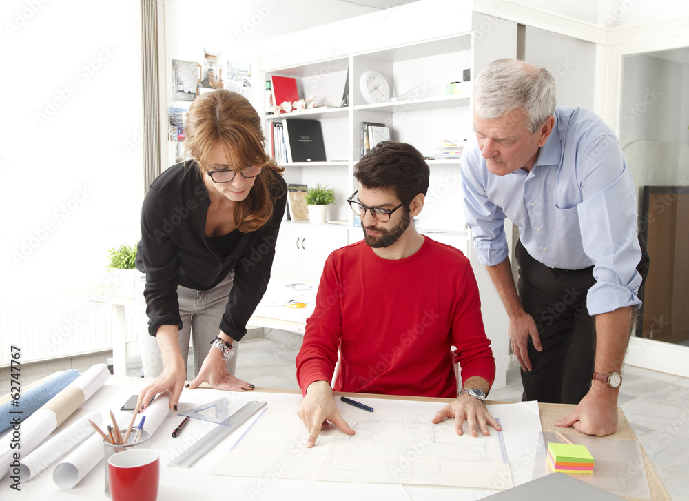 Obraz premium Business team in small architect studio