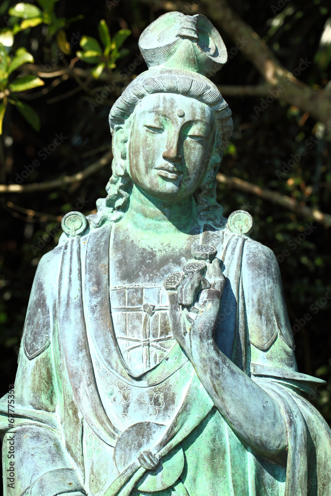 Fototapeta premium Guanyin statue
