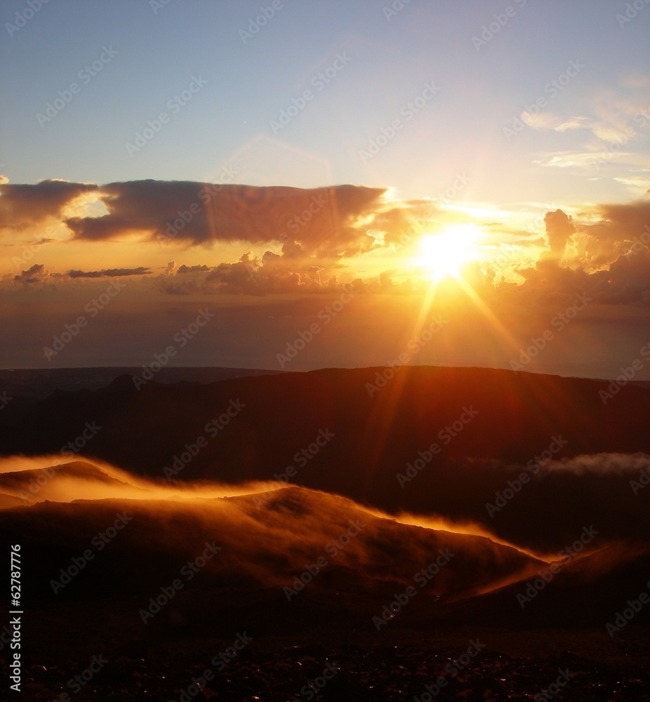 lever de soleil au piton des neiges Stock Photo Adobe Stock