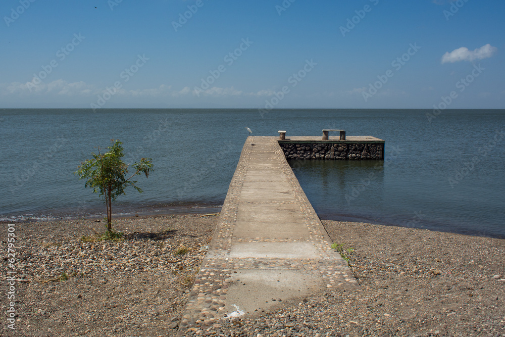 pier on lake Nicaragua - Porticciolo sul lago