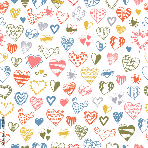 Seamless pattern of hand drawn doodle hearts