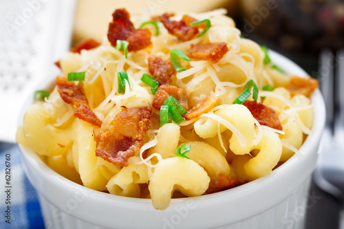 Mac and cheese with bacon