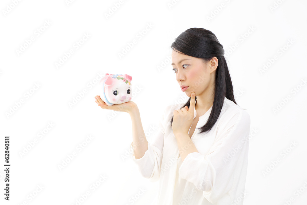 悩む女性 悩む女性