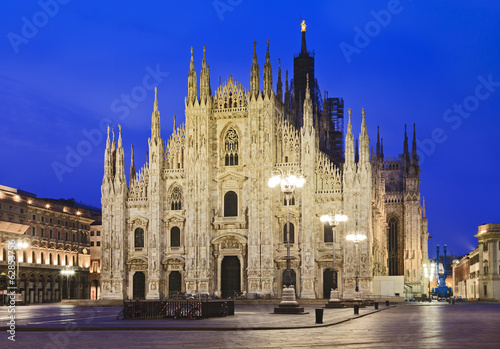 Milan Duomo Right Sunrise