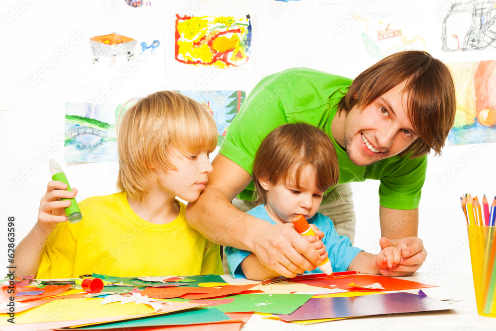 Fototapeta premium Parenting is fun