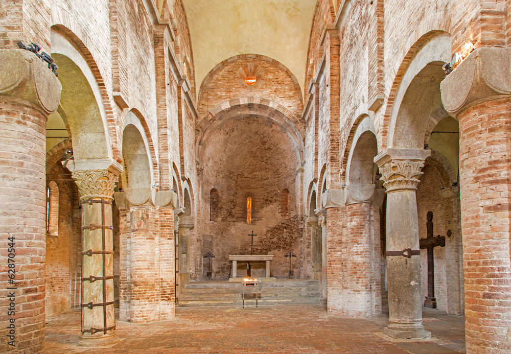 Bologna - Romanic church in st. Stephen