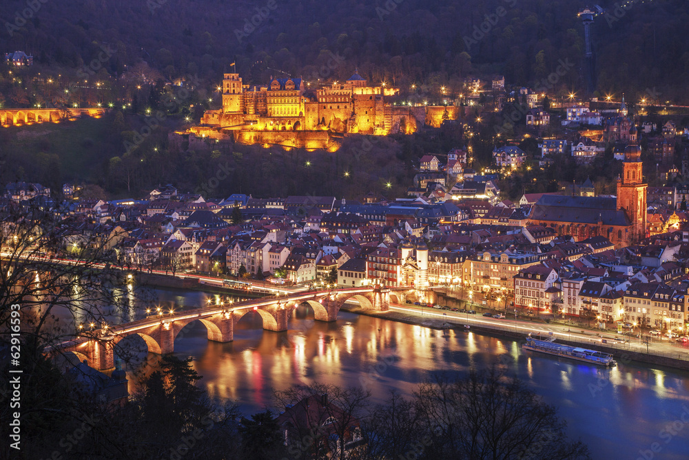 Heidelberg bei Nacht