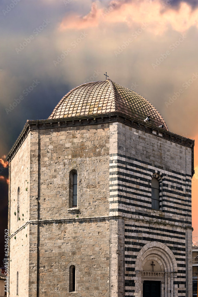 San Giovanni Baptistery, Volterra