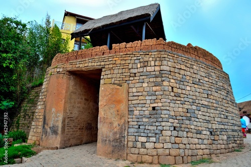 Ancien portail du Rova d'Ambohimanga