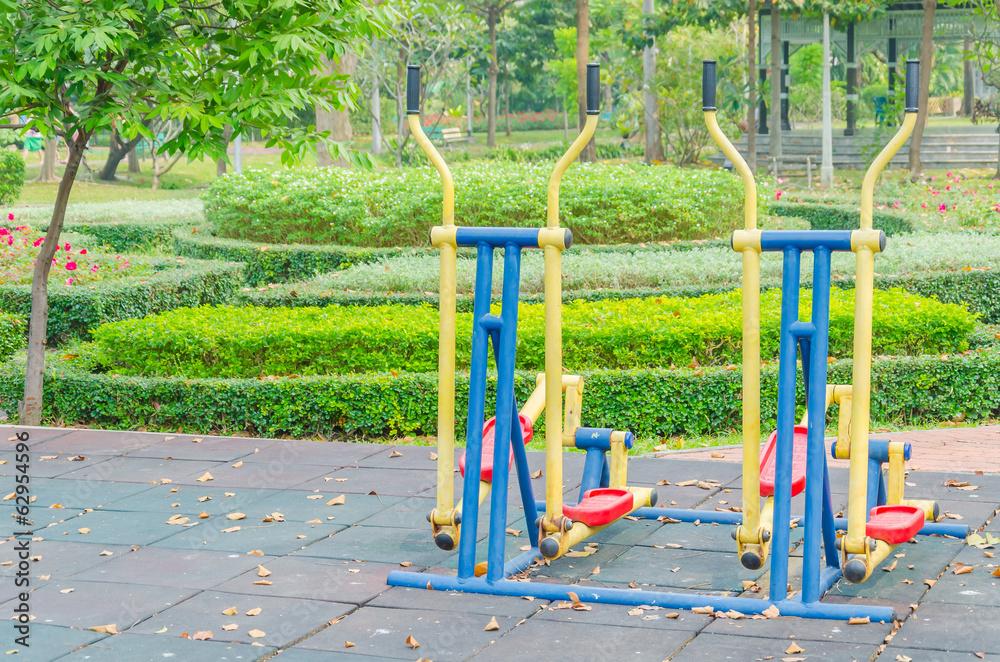 Fototapeta premium Outdoor gym park