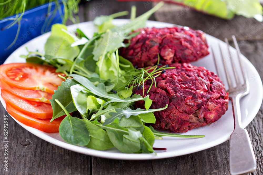 Vegan burgers with beetroot and beans