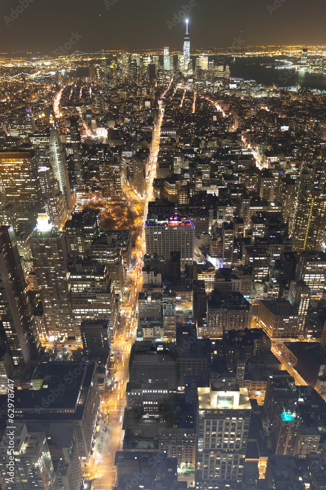 Fototapeta premium Panoramic view of Manhattan New York looking south from midtown