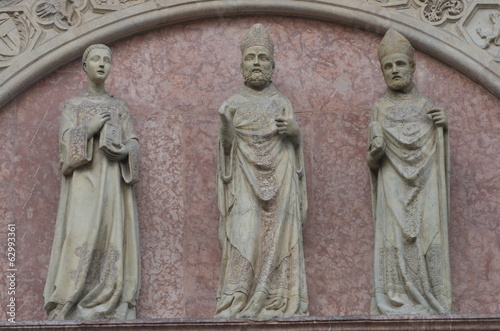 Marble statuettes over the Portale delle Arti  Perugia  Italy
