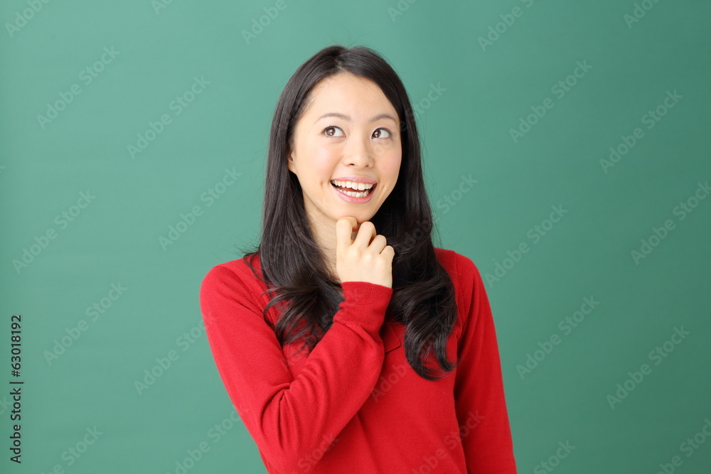 Fototapeta premium 考える女性