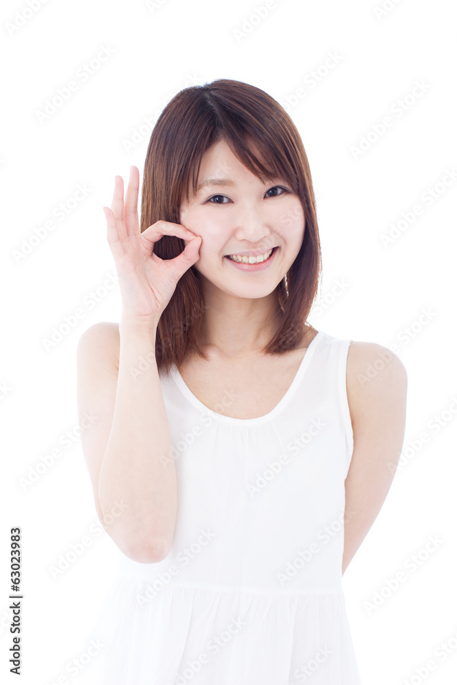 OKのジェスチャーをする女性 OKのジェスチャーをする女性