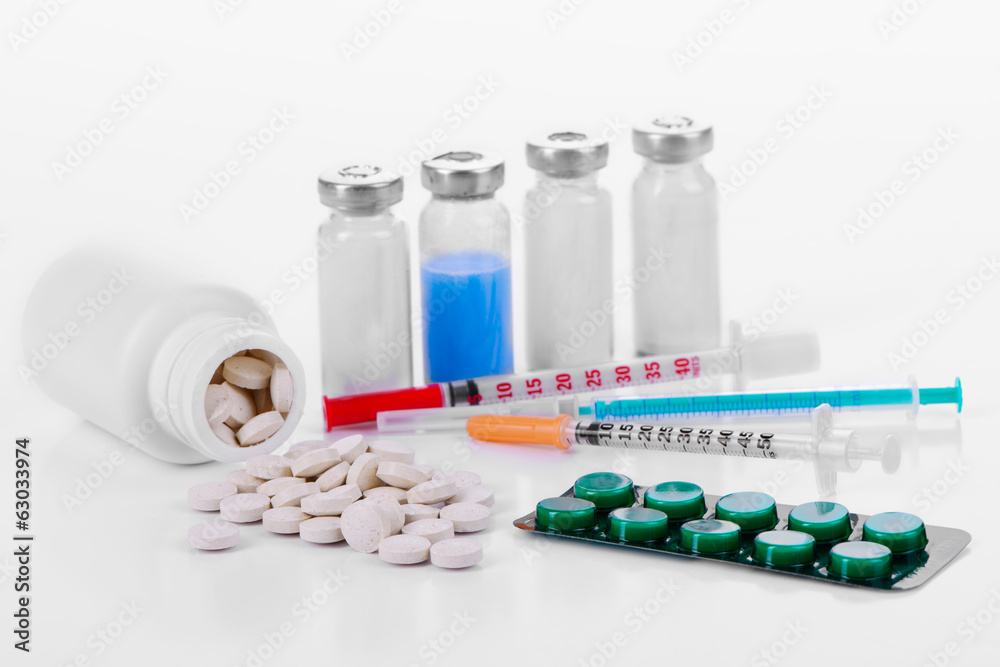 pharmacology tablets vials syringes pharmacology tablets vials syringes