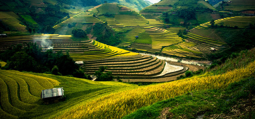 Handdoek met foto Rijstvelden Avondrood boven rijstterrassen Vietnam  © cristaltran