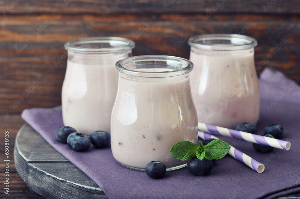 Yogurt with fresh blueberry Yogurt with fresh blueberry