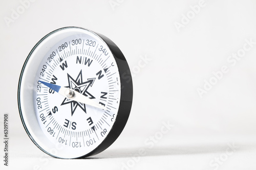 Analogic Compass