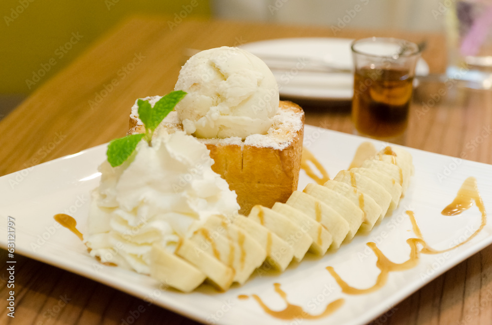 Toast Bread Pudding Banana with ice cream Toast Bread Pudding Banana with ice cream