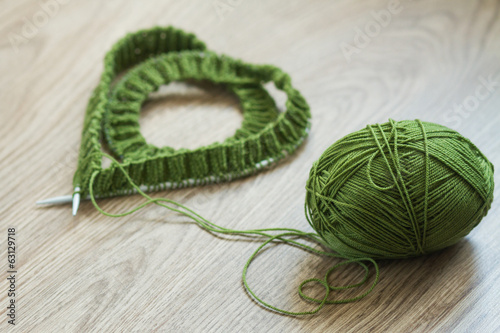 green knitting wool
