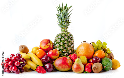 Fototapeta Naklejka Na Ścianę i Meble -  fruits isolated on a white background