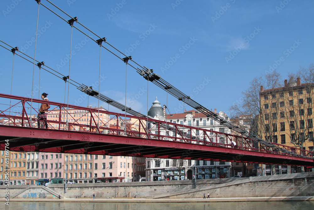 La passerelle Saint-Vincent