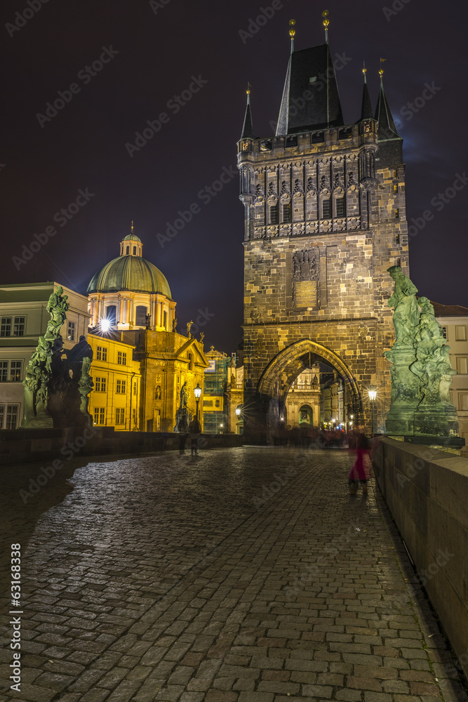 Fototapeta premium Charles Brdige at night