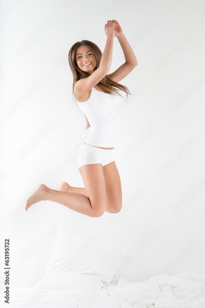 Happy girl jumping - obrazy, fototapety, plakaty 