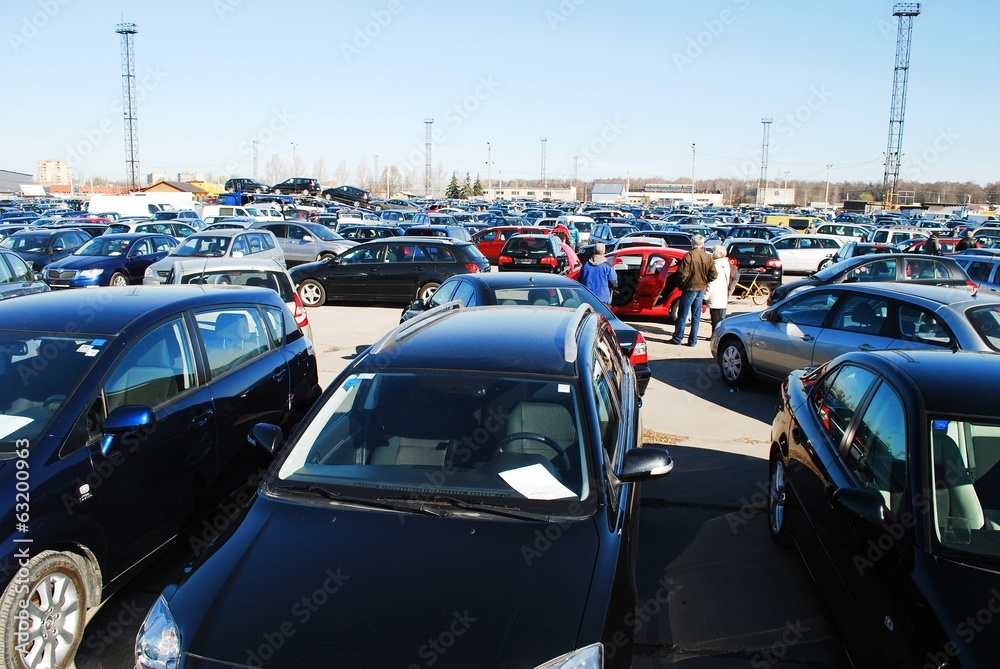 Market of second hand used cars in Kaunas city