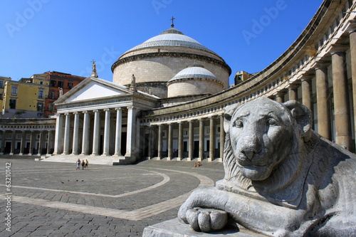 Piazza del Plebiscito à Naples - Italie