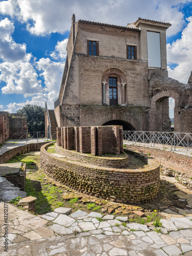 Photos Ninfeo elíptico. Domus Flavia at Palatin in Rome, Italy