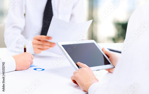 modern business team using tablet computer to work